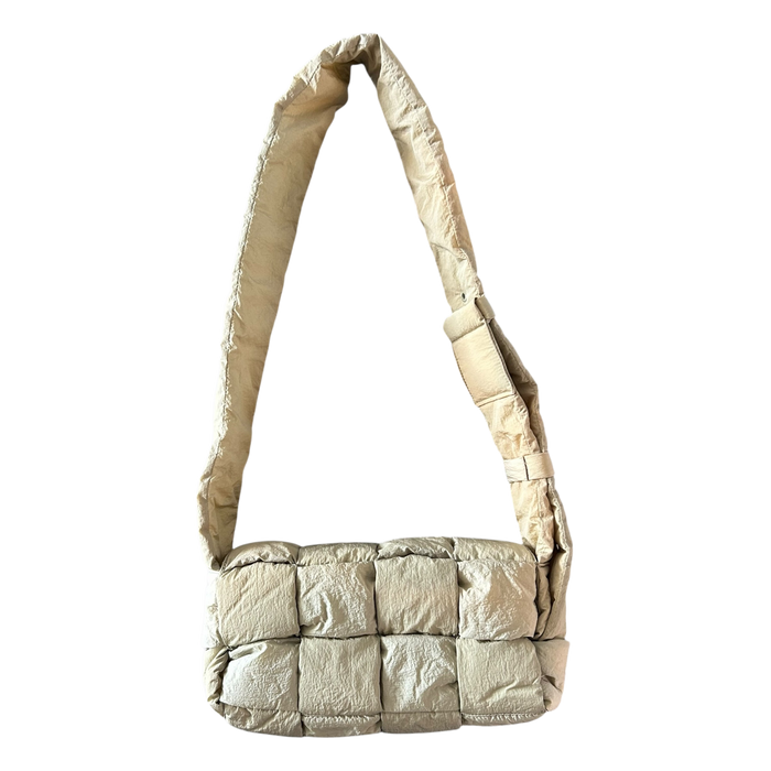 Bottega Veneta — Bottega Veneta Beige Padded Tech Cassette Bag