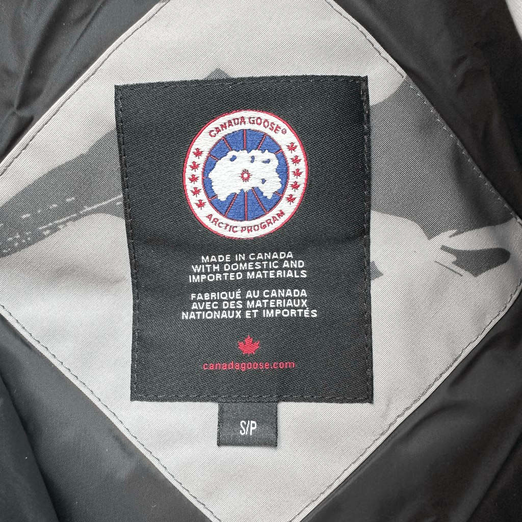 Canada Goose Grey Camo Chelsea Women's Jacket - Morely TrendsCanada Goose Type here:)