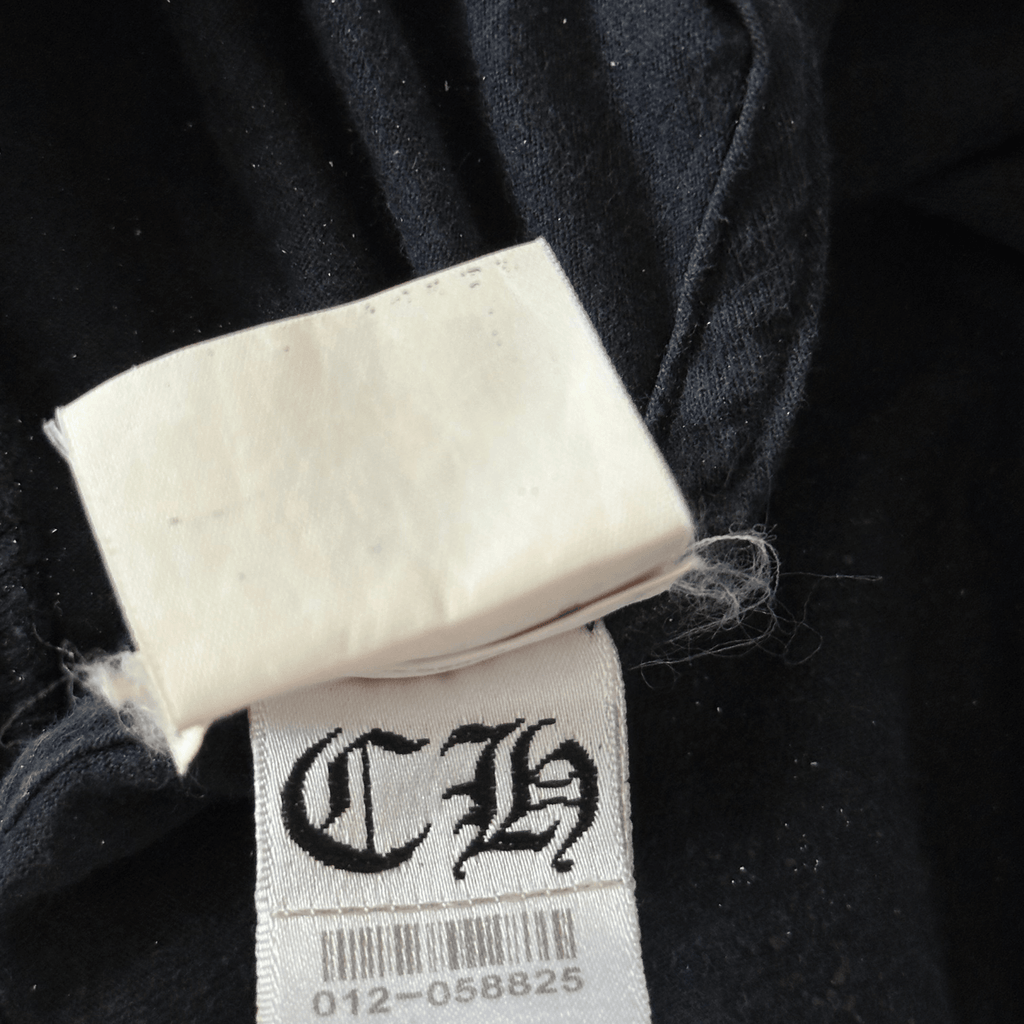 Chrome Hearts Black & White Foti Skulls Graphic T-Shirt - Morely TrendsChrome Hearts Type here:)