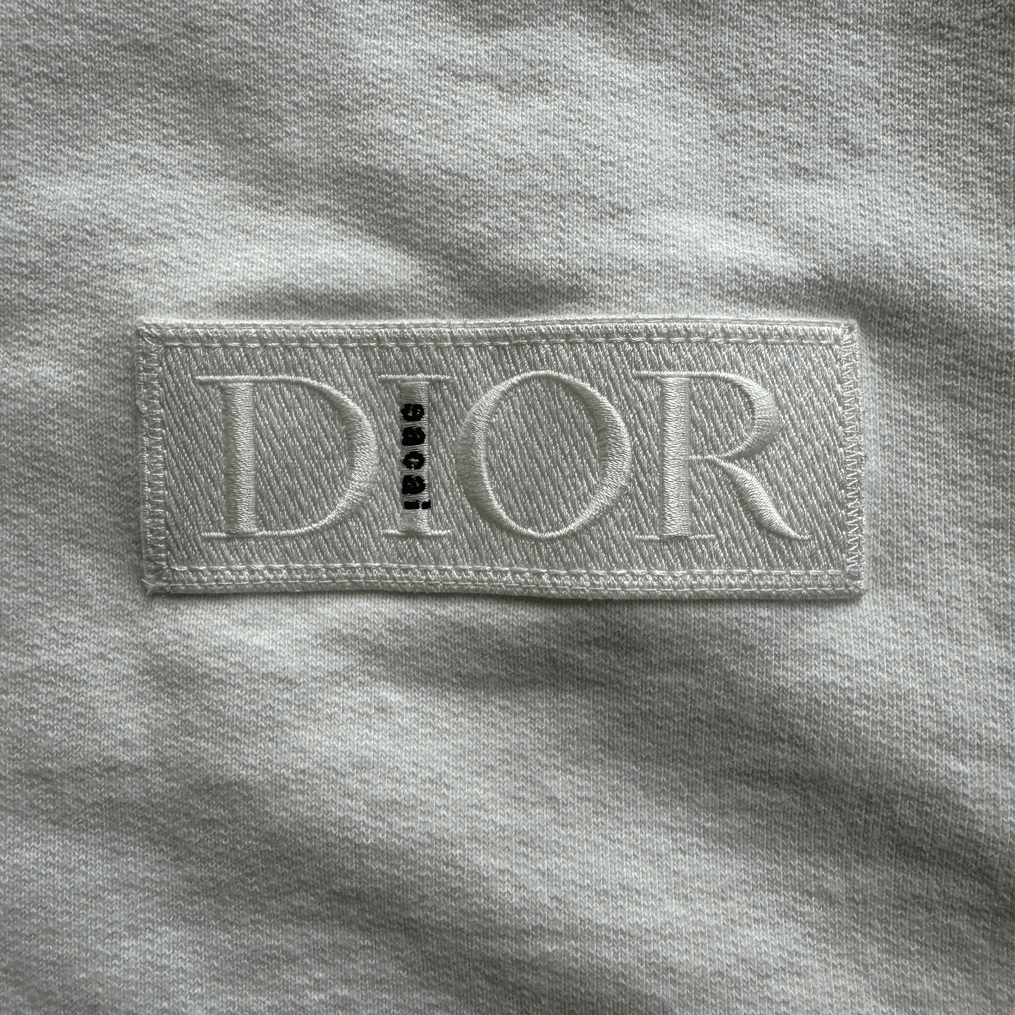 Dior Sacai White Embroidered Patch Sweater - Morely TrendsDior Type here:)