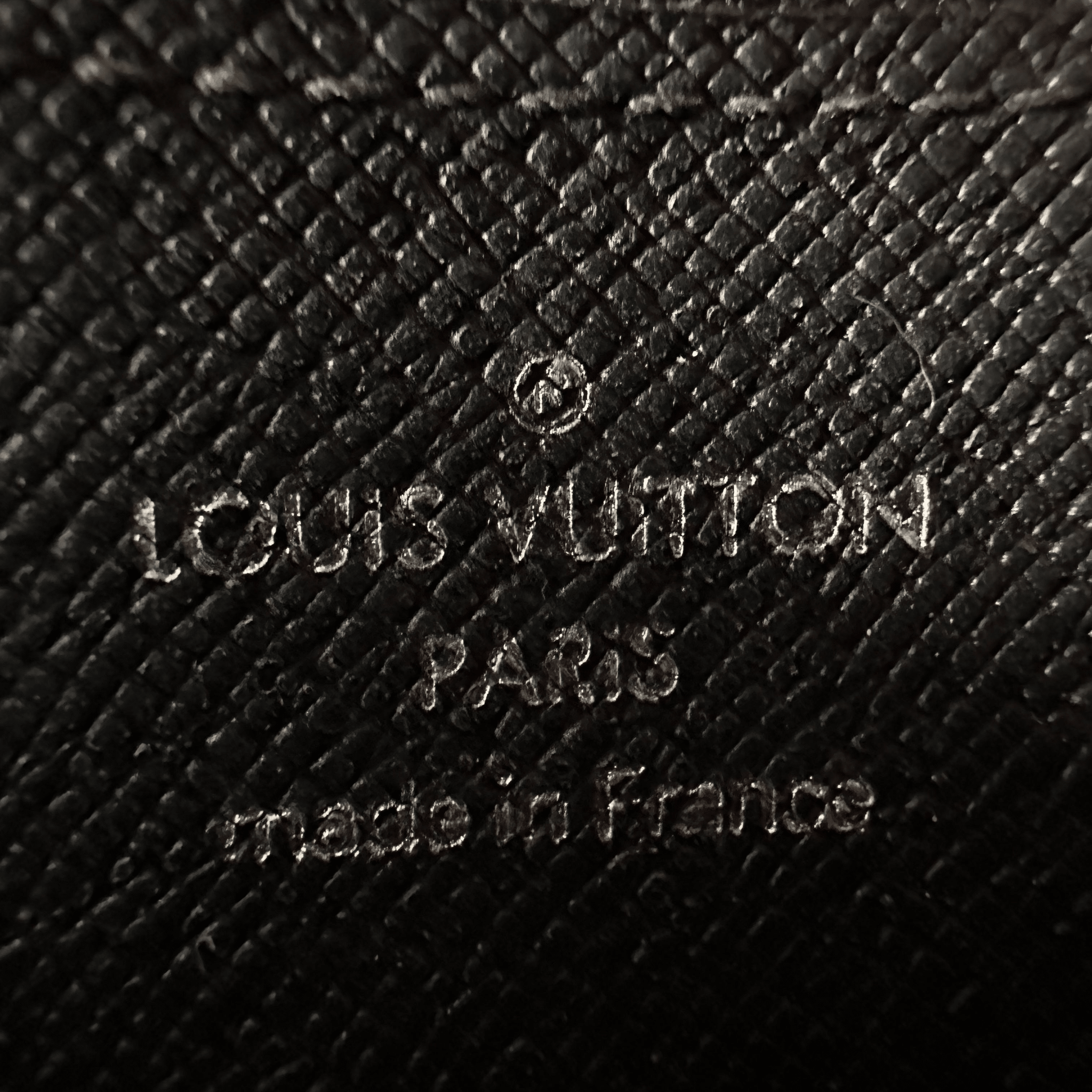 Louis Vuitton Damier Graphite Zippy Pouch - Morely TrendsLouis Vuitton Type here:)