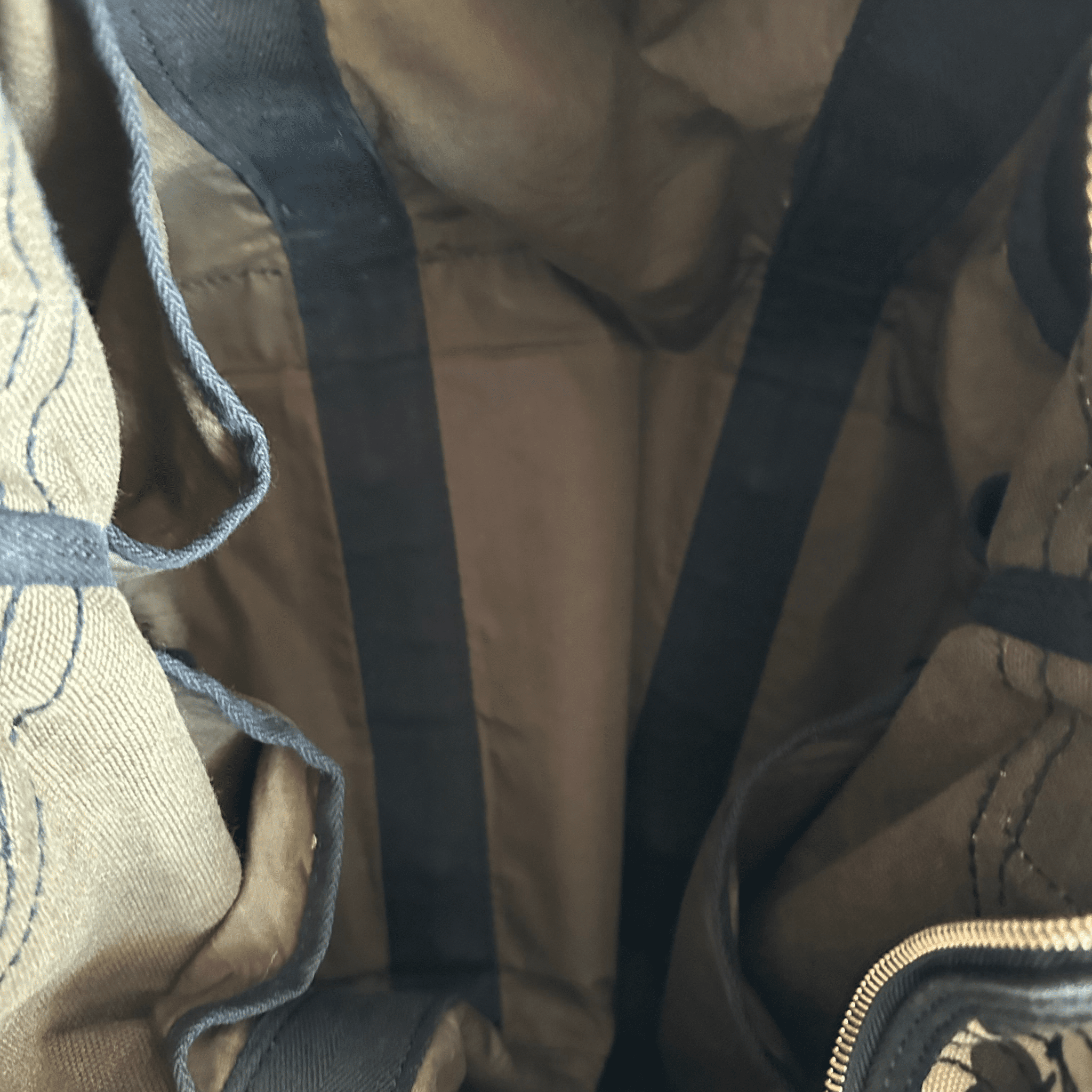 Louis Vuitton Takashi Murakami Green Camouflage Monogram Treillis Tote - Morely TrendsLouis Vuitton Type here:)